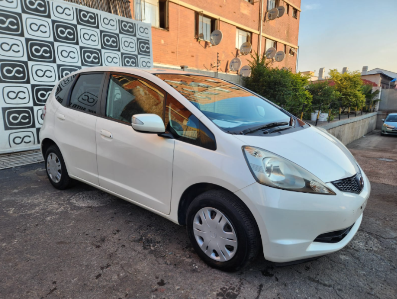  31281  HONDA FIT  2011  