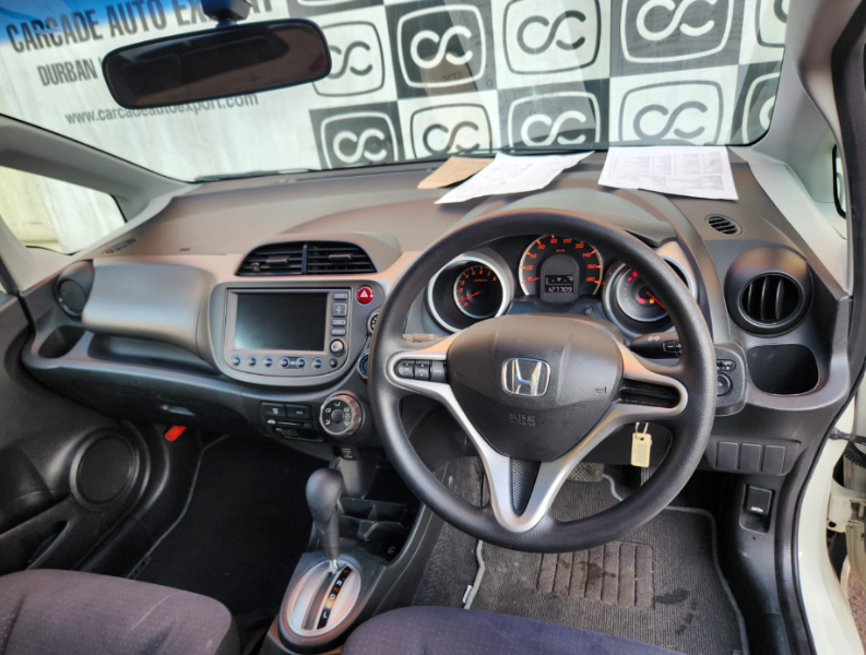  31281  HONDA FIT  2011  