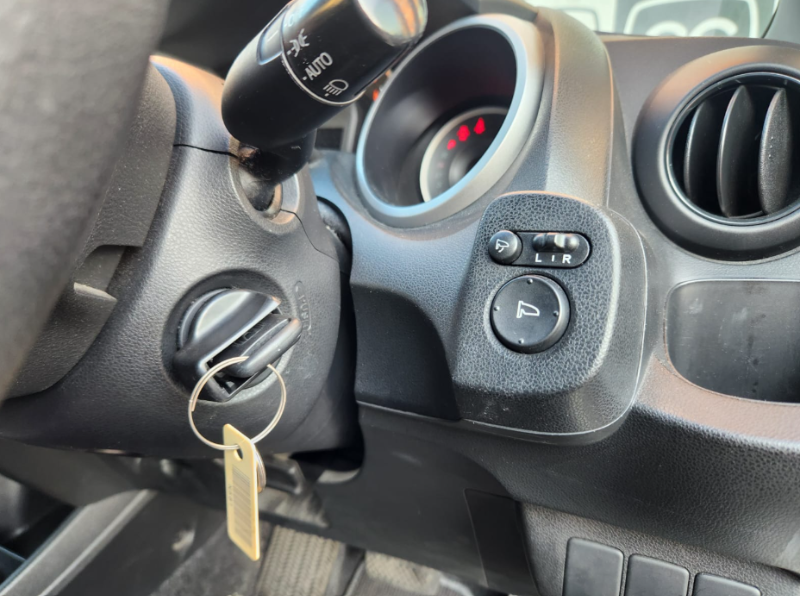  31281  HONDA FIT  2011  