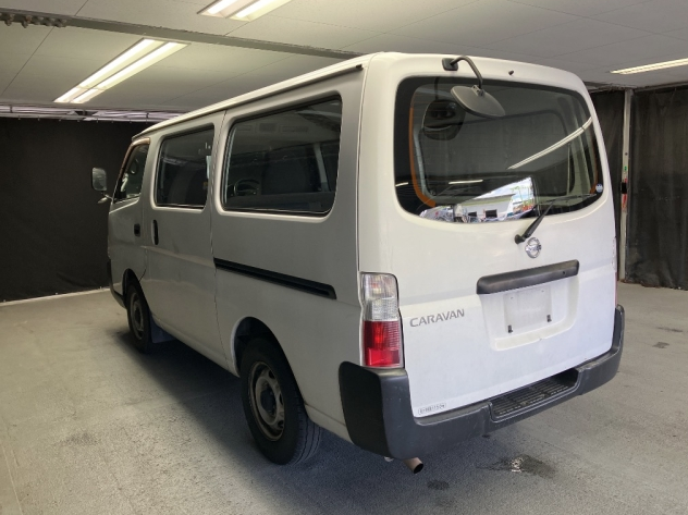  31282  NISSAN CARAVAN  2005  