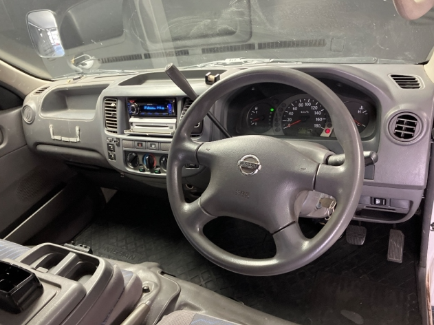  31282  NISSAN CARAVAN  2005  