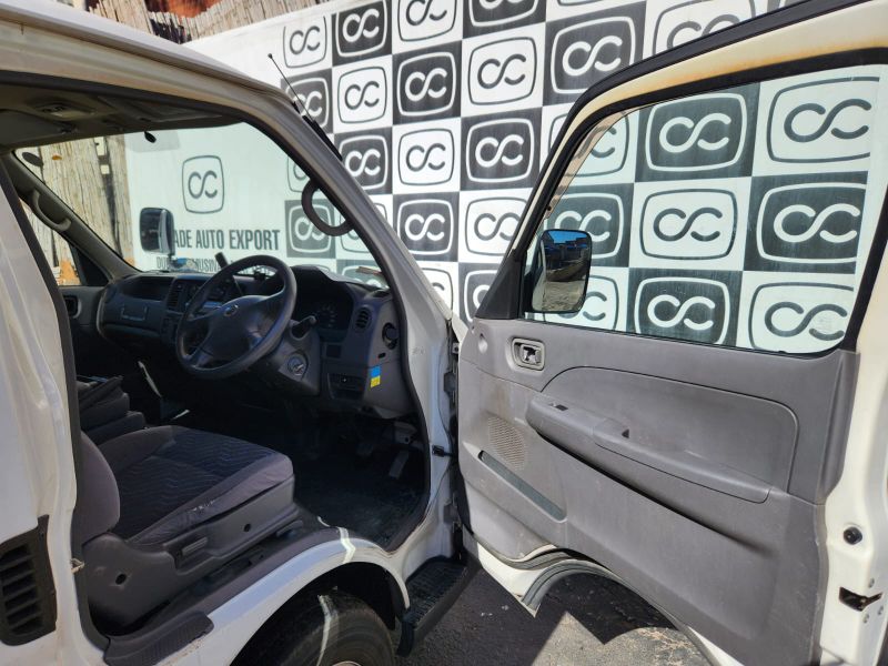  31282  NISSAN CARAVAN  2005  
