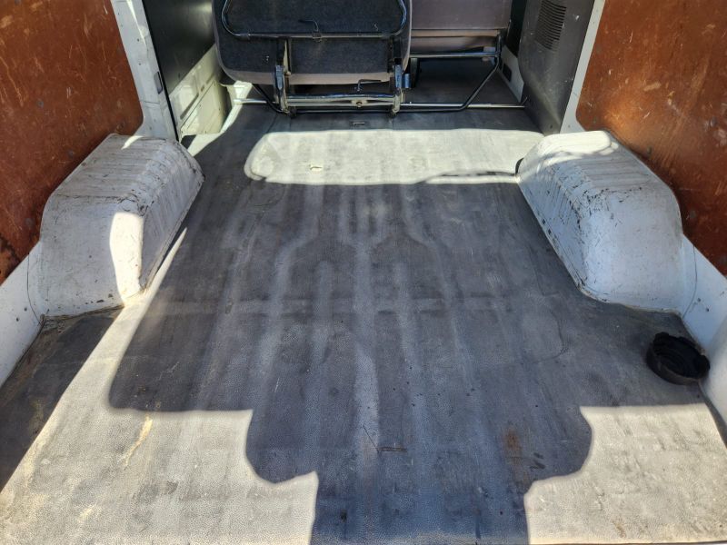  31282  NISSAN CARAVAN  2005  