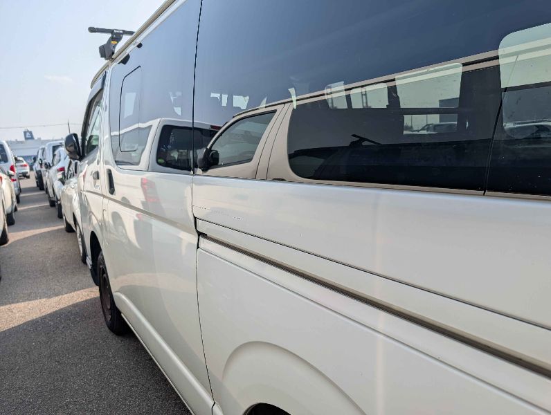  31284  TOYOTA REGIUS ACE  2017  