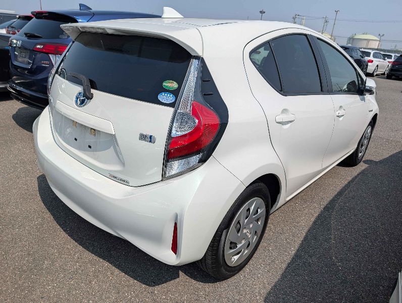  31285  TOYOTA AQUA  2018  