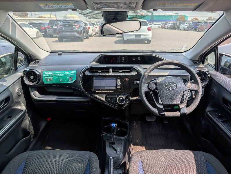  31285  TOYOTA AQUA  2018  