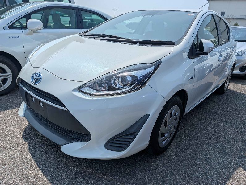  31285  TOYOTA AQUA  2018  