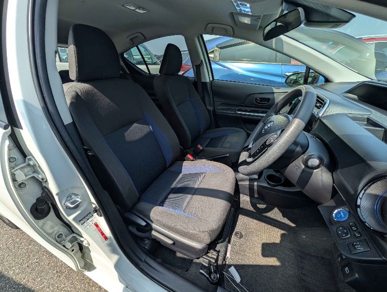  31285  TOYOTA AQUA  2018  
