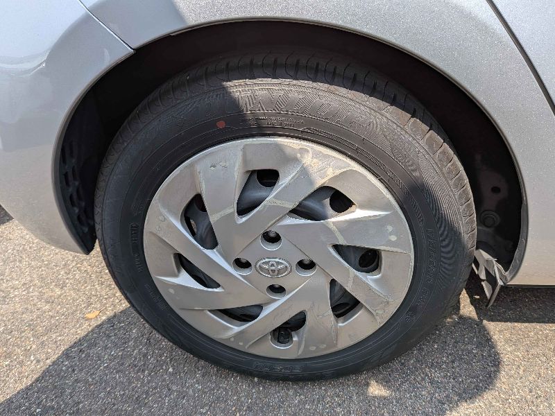  31287  TOYOTA AQUA  2017  