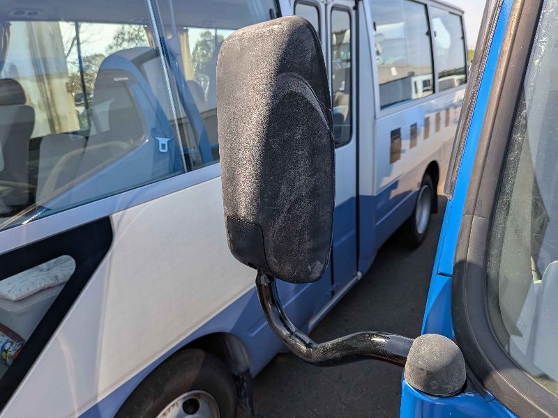  31289  HINO DUTRO  2002  