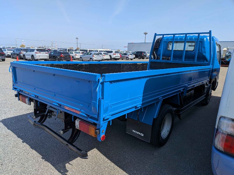  31289  HINO DUTRO  2002  