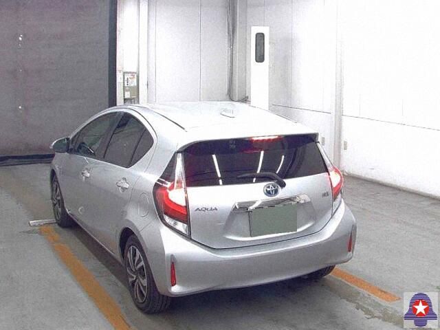  31290  TOYOTA AQUA  2017  