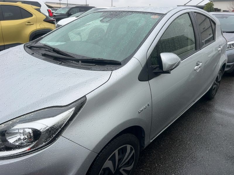  31290  TOYOTA AQUA  2017  