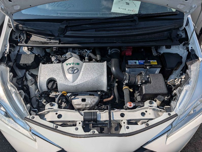  31294  TOYOTA VITZ  2017  