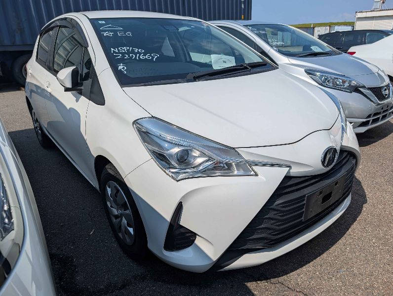  31294  TOYOTA VITZ  2017  