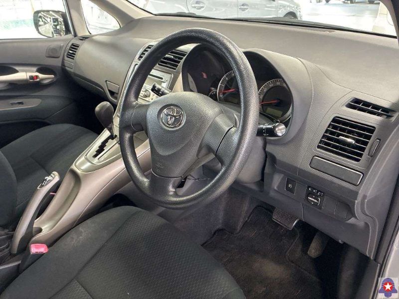  31302  TOYOTA AURIS  2007  