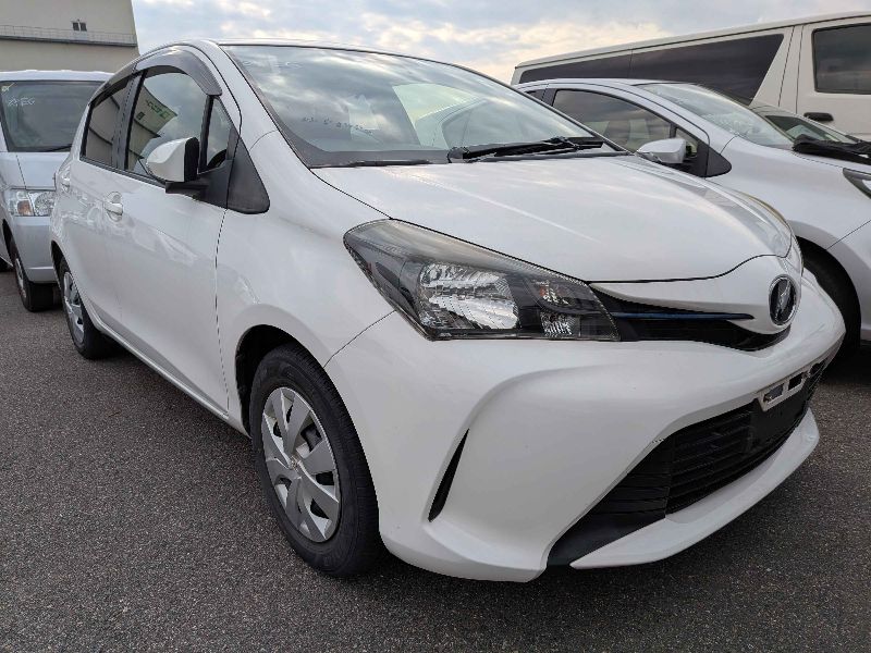  31304  TOYOTA VITZ  2016  