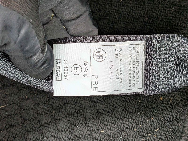 31304  TOYOTA VITZ  2016  