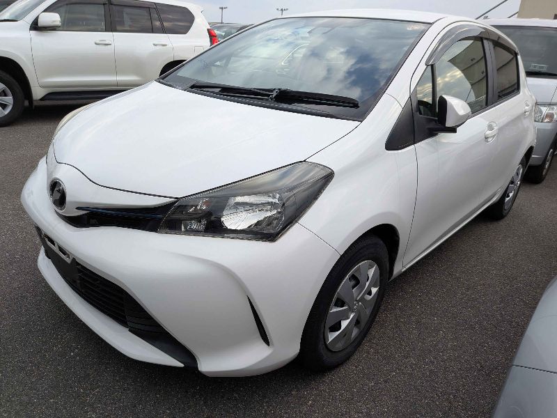  31304  TOYOTA VITZ  2016 