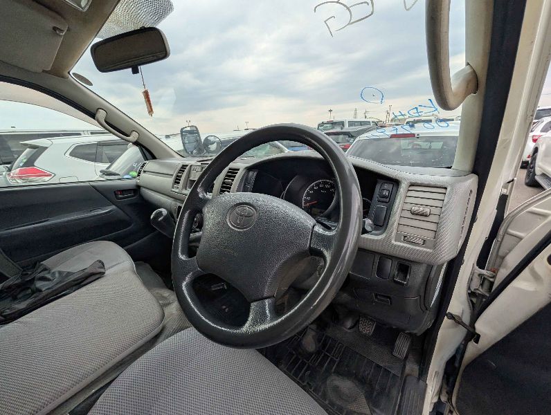  31312  TOYOTA HIACE  2007  