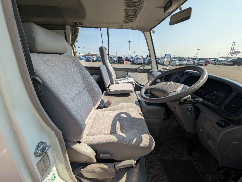  31316  TOYOTA COASTER  2004  