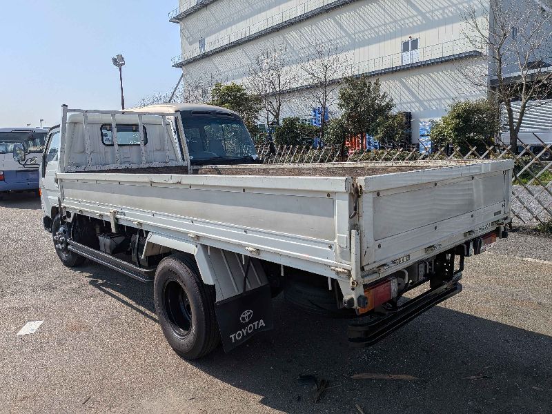  31317  TOYOTA DYNA  1995  