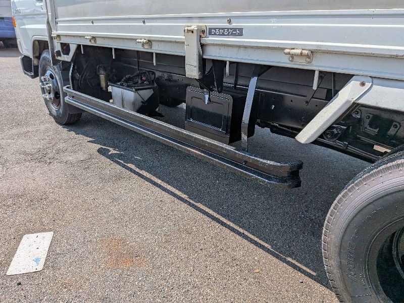  31317  TOYOTA DYNA  1995  
