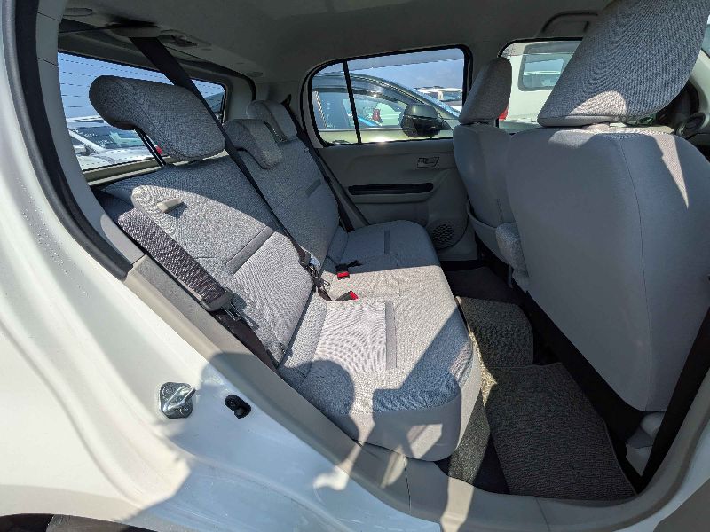  31318  TOYOTA PASSO  2017  