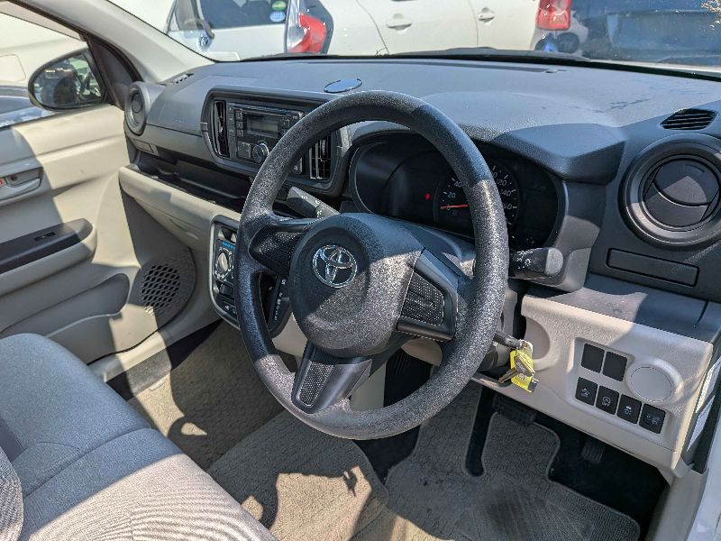  31318  TOYOTA PASSO  2017  