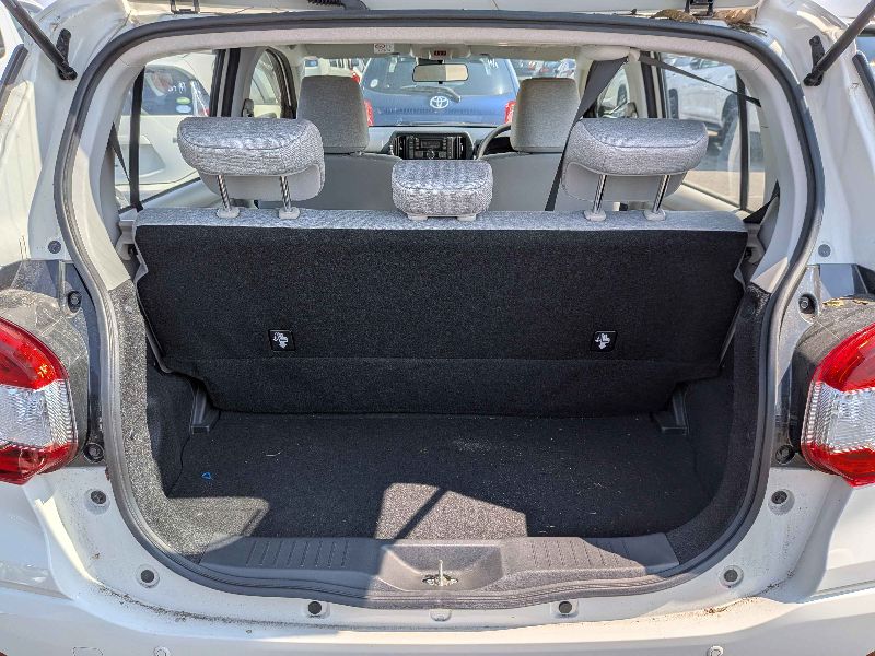  31318  TOYOTA PASSO  2017  