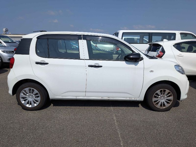  31318  TOYOTA PASSO  2017  