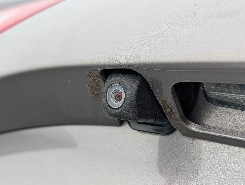  31322  TOYOTA VITZ  2017  