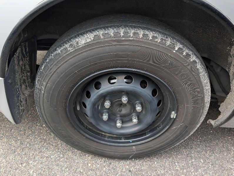  31323  NISSAN CARAVAN  2017  