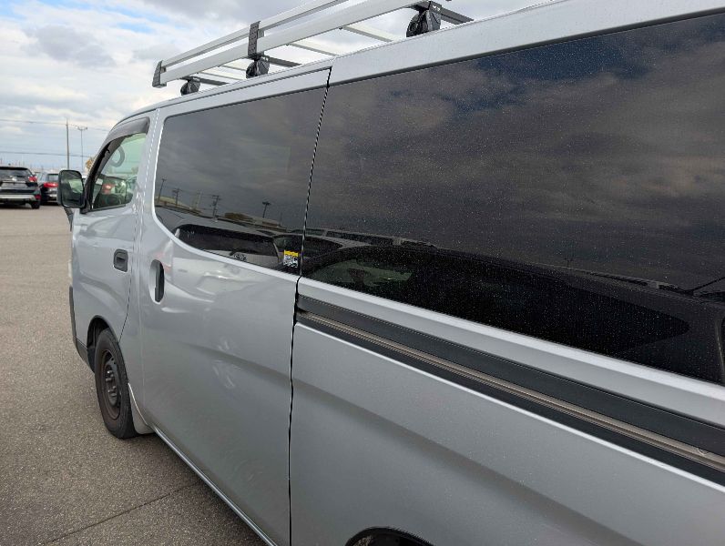  31323  NISSAN CARAVAN  2017  