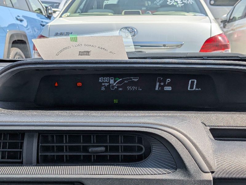 31352  TOYOTA AQUA  2018  