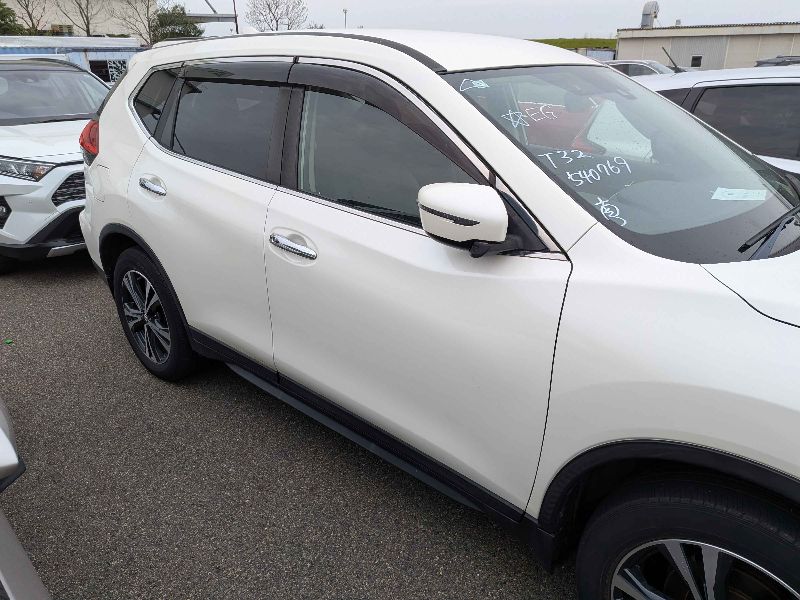  31353  NISSAN X-TRAIL  2017  