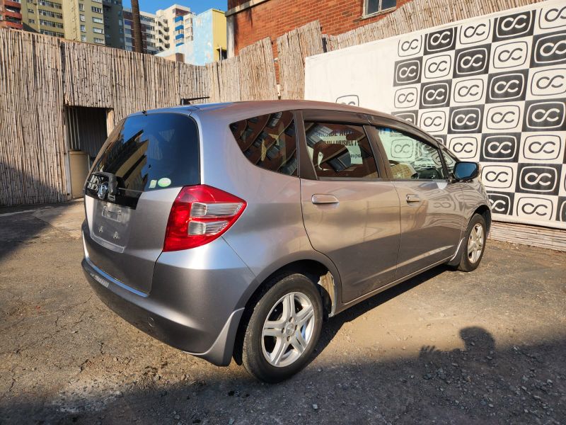  31356  HONDA FIT  2009  
