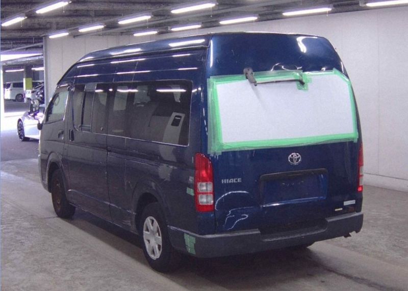  31358  TOYOTA HIACE  2005  