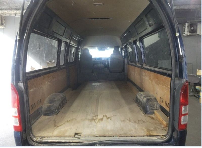  31358  TOYOTA HIACE  2005  