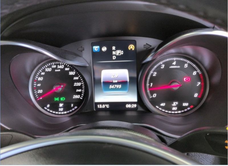  31359  MERCEDES BENZ C class  2015  