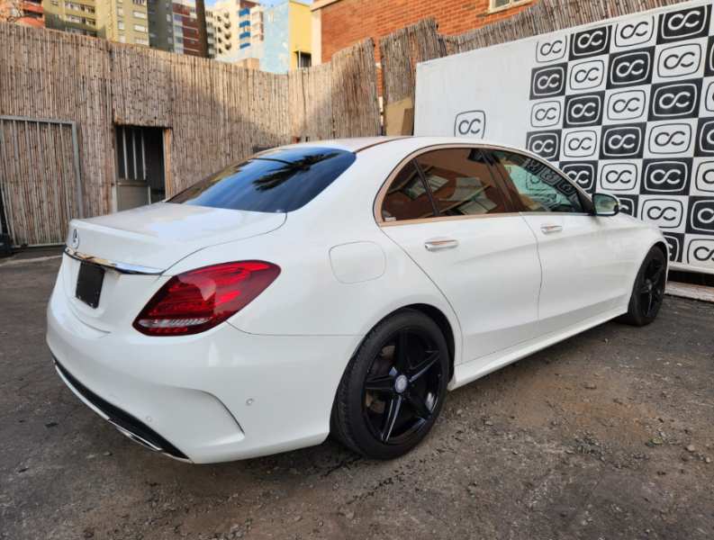  31359  MERCEDES BENZ C class  2015  