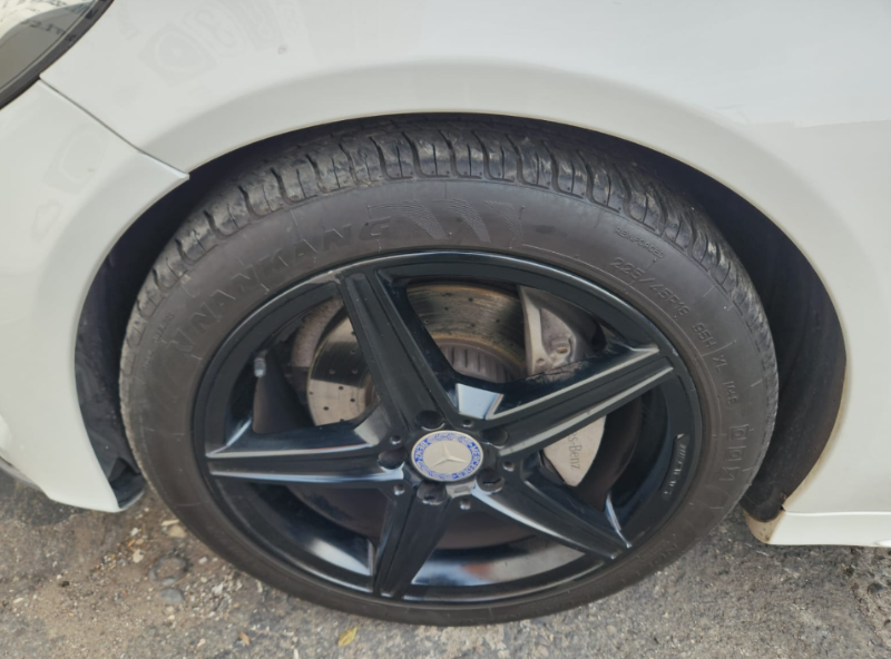  31359  MERCEDES BENZ C class  2015  