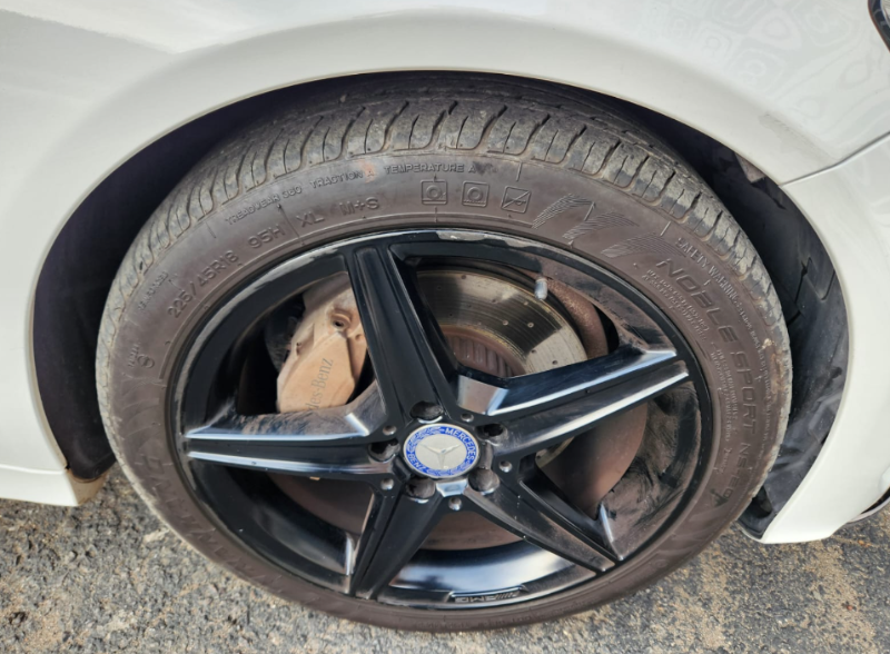  31359  MERCEDES BENZ C class  2015  