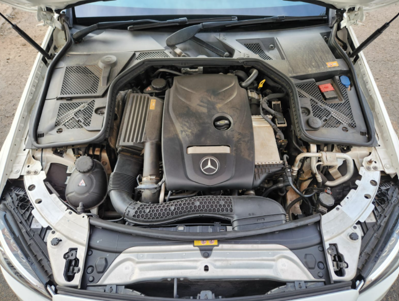  31359  MERCEDES BENZ C class  2015  