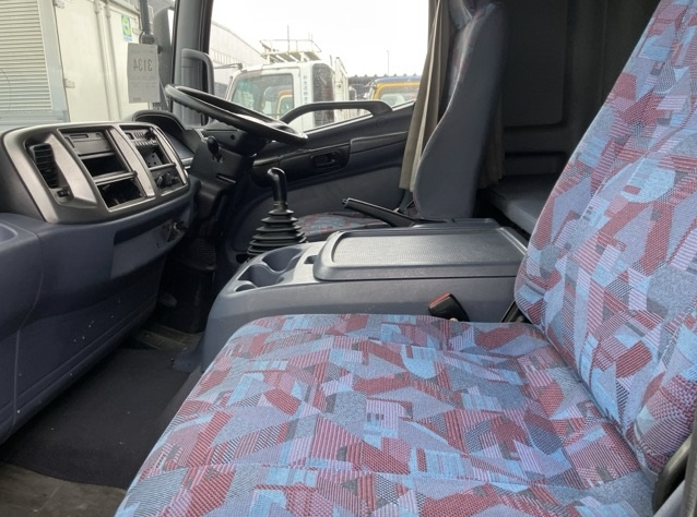  31361  HINO RANGER  2004  