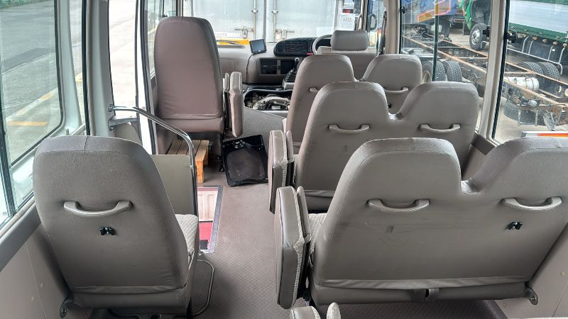  31362  HINO LIESSE BUS  2000  