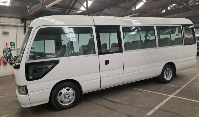  31362  HINO LIESSE BUS  2000  
