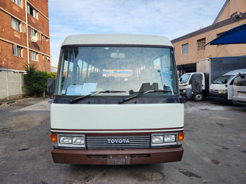  31372  TOYOTA COASTER  1990  