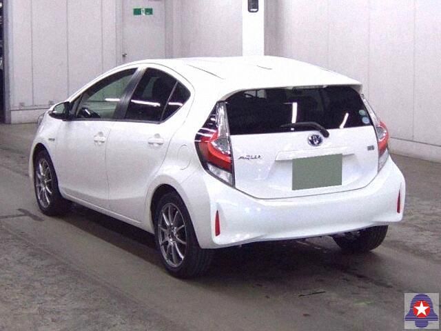  31375  TOYOTA AQUA  2018  