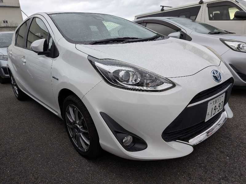  31375  TOYOTA AQUA  2018  